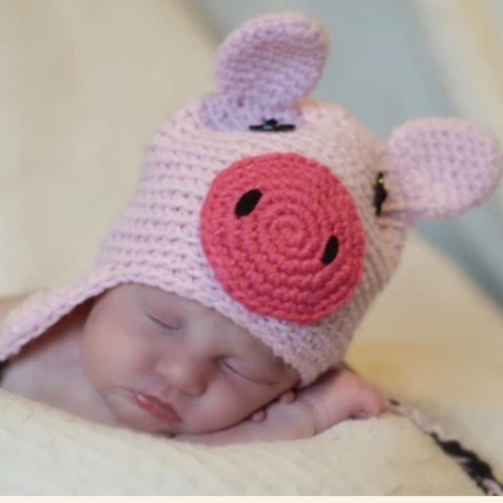 Daisy Baby Kids Crocheted Piglet Hat Beanie with Ear Flaps 2-8 years NWT